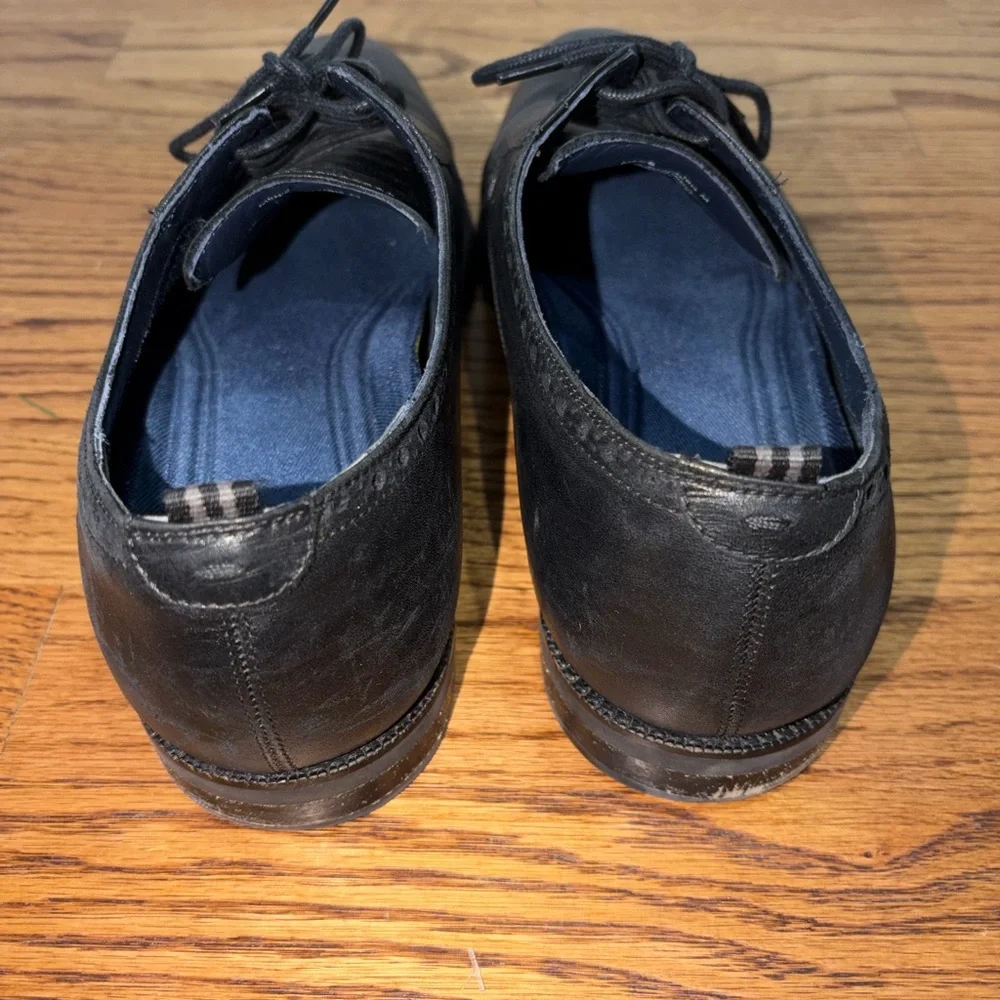 Cole Haan brogue detailing